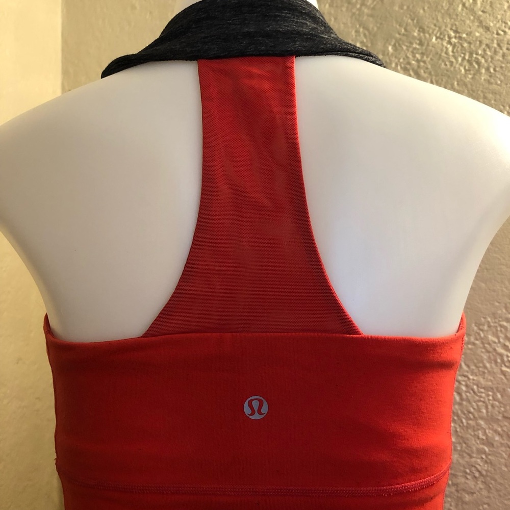 LULULEMON workout top! 🥇